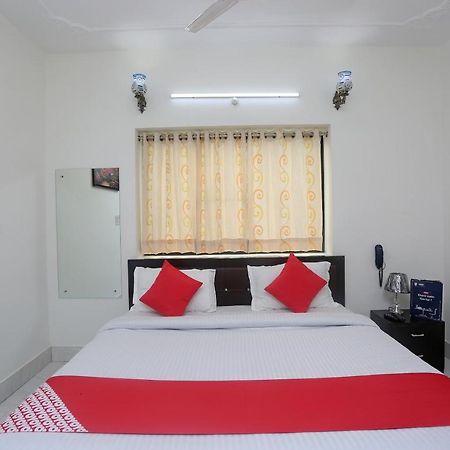 Oyo 18301 Hotel A-One Alwar Esterno foto