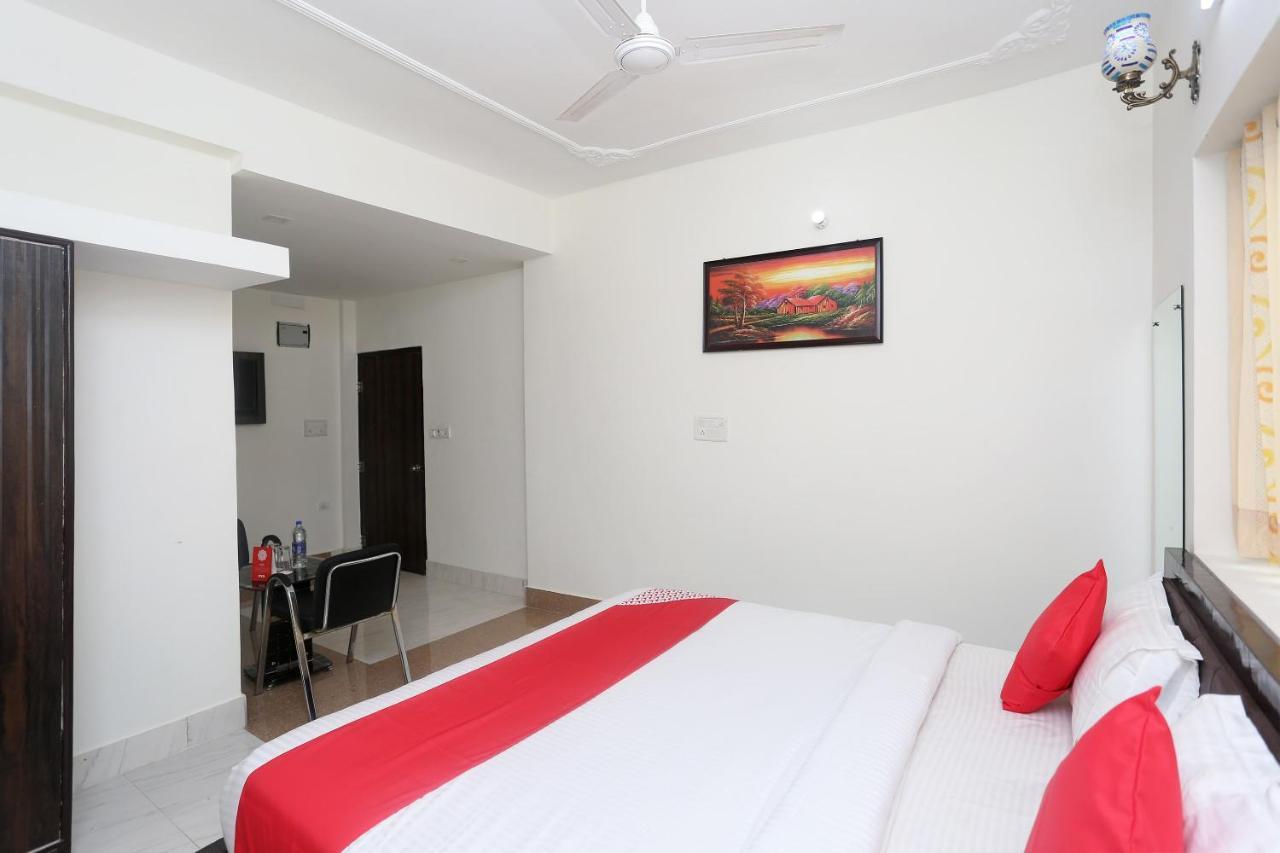 Oyo 18301 Hotel A-One Alwar Esterno foto