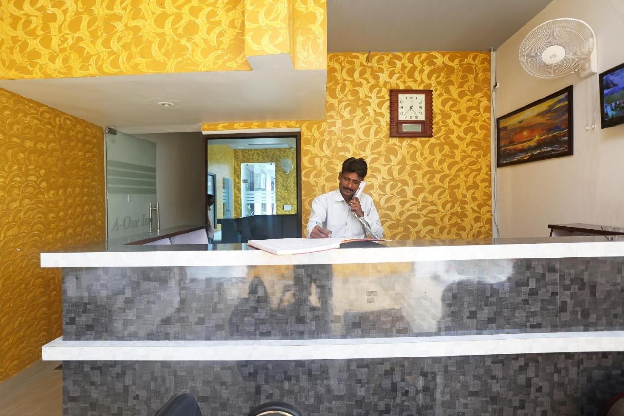 Oyo 18301 Hotel A-One Alwar Esterno foto