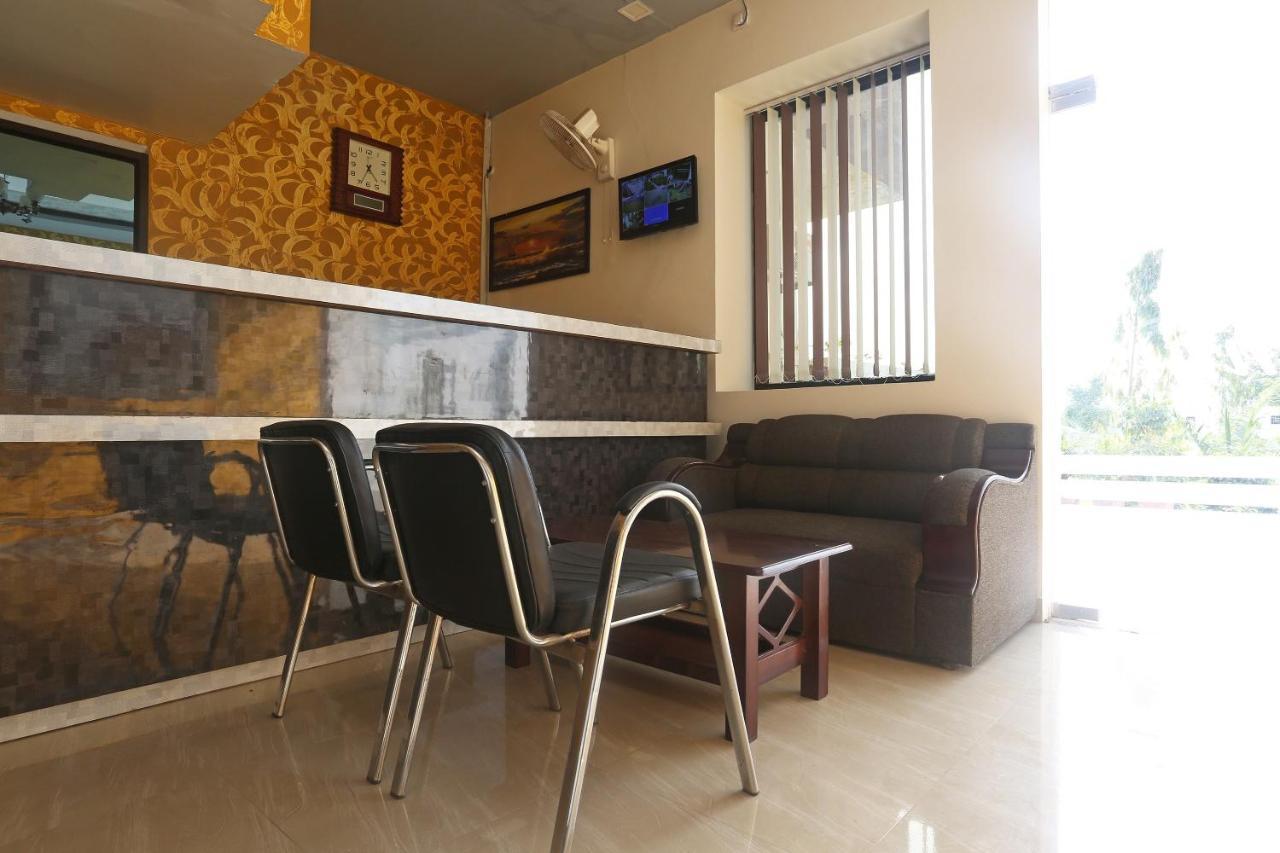 Oyo 18301 Hotel A-One Alwar Esterno foto