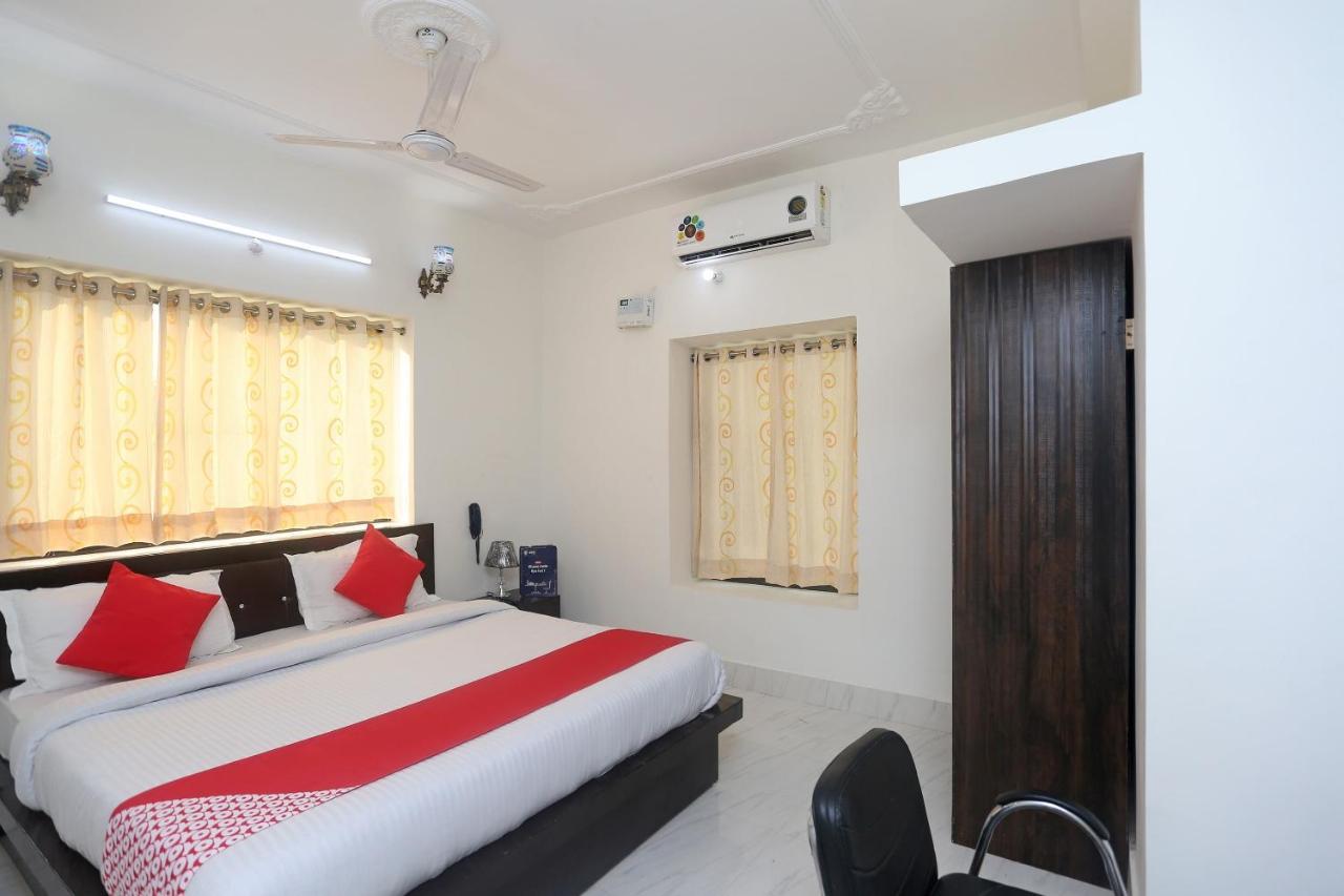 Oyo 18301 Hotel A-One Alwar Esterno foto