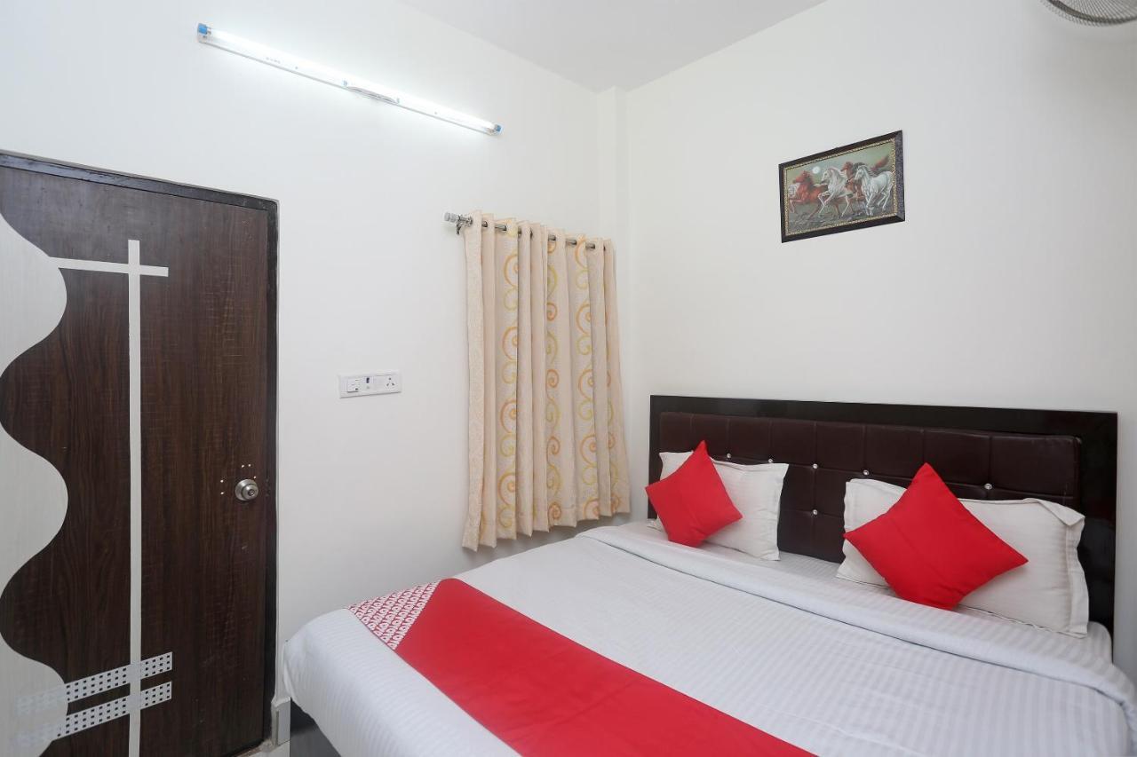 Oyo 18301 Hotel A-One Alwar Esterno foto