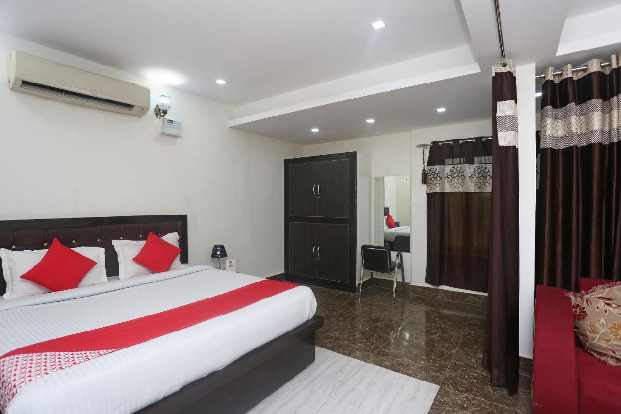 Oyo 18301 Hotel A-One Alwar Esterno foto