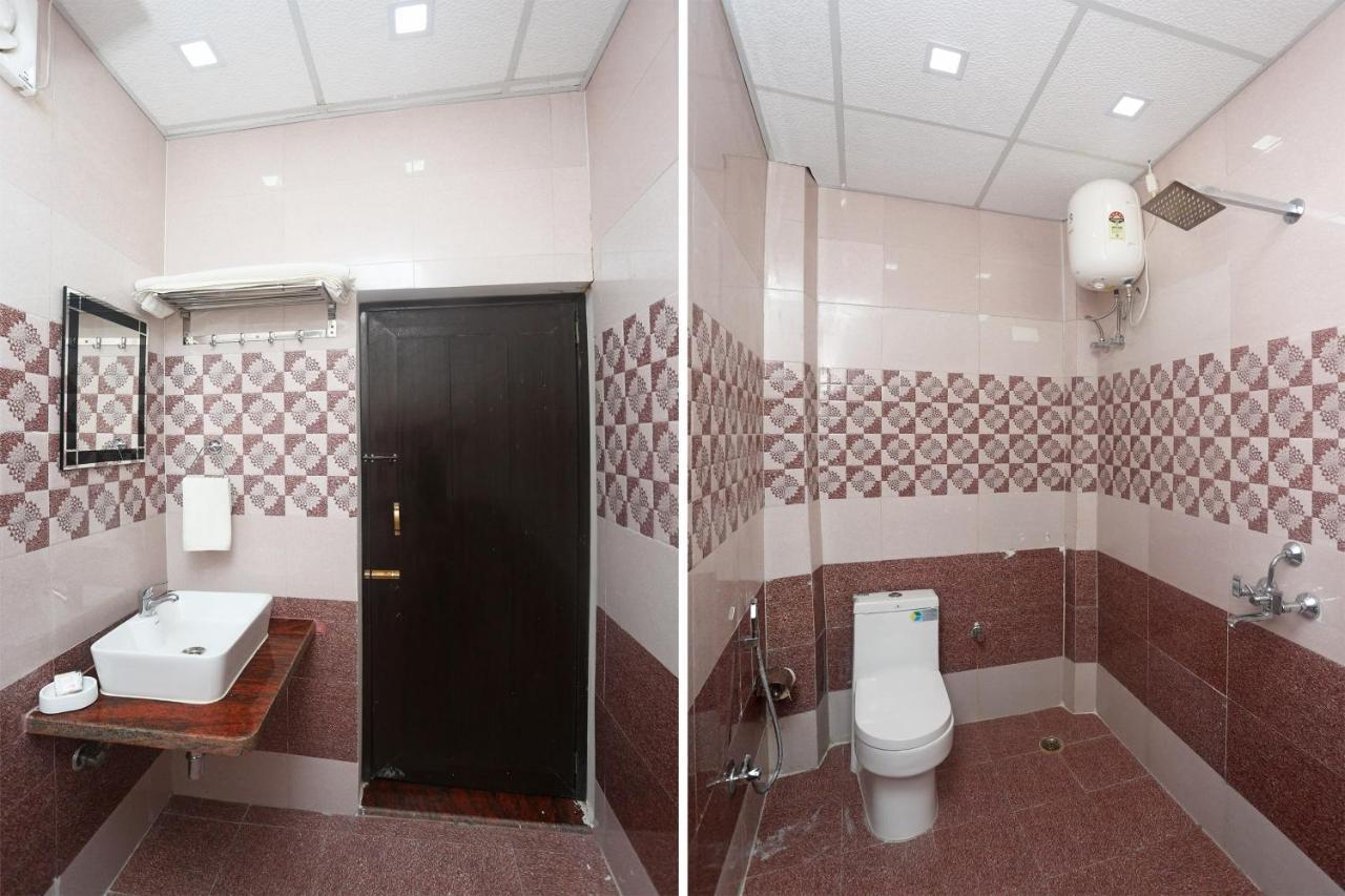 Oyo 18301 Hotel A-One Alwar Esterno foto